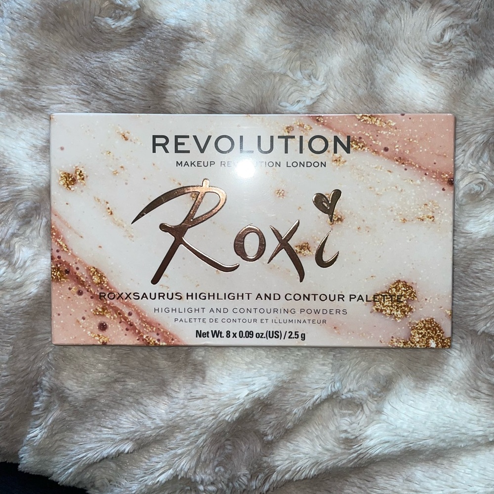Makeup Revolution highlight and contour palette